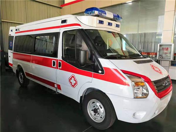 清镇市福特V362救护车